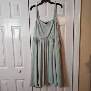 Torrid Pinched Pleated Knee Length Flounced Wide Spaghetti Straps Sun Dress NWT